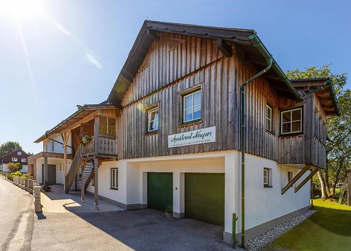 Neuper Apartment